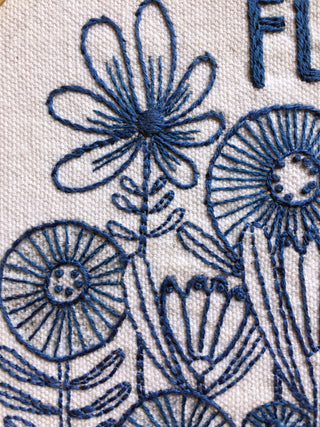 Fleurs Embroidery Kit